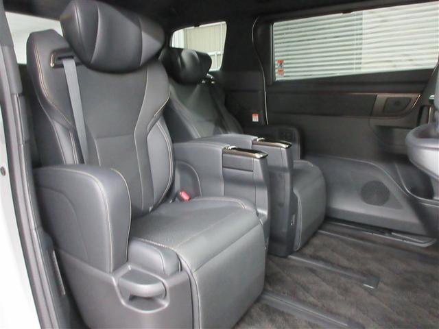 アルファード Ｚ　革シート　フルセグ　メモリーナビ　バックカメラ　衝突被害軽減システム　ＥＴＣ　両側電動スライド　ＬＥＤヘッドランプ　乗車定員７人　３列シート（31枚目）