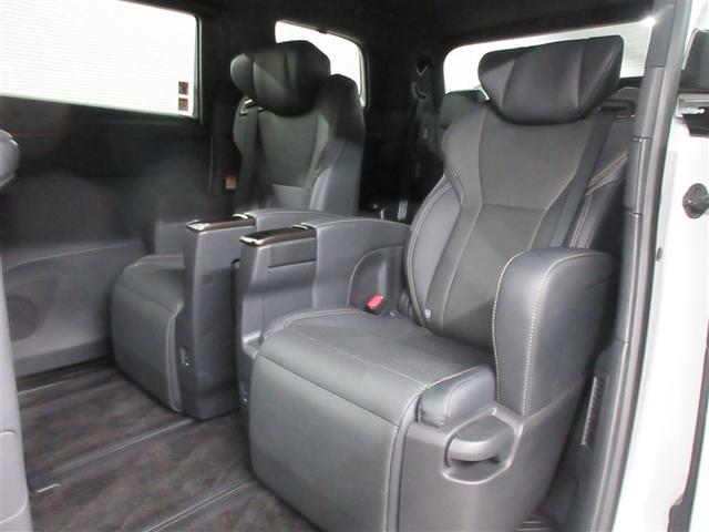 アルファード Ｚ　革シート　フルセグ　メモリーナビ　バックカメラ　衝突被害軽減システム　ＥＴＣ　両側電動スライド　ＬＥＤヘッドランプ　乗車定員７人　３列シート（32枚目）