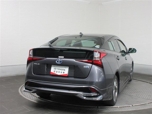 プリウス Ｓツーリングセレクション　フルセグ　メモリーナビ　ＤＶＤ再生　バックカメラ　衝突被害軽減システム　ＥＴＣ　ドラレコ　ＬＥＤヘッドランプ　フルエアロ　記録簿（3枚目）