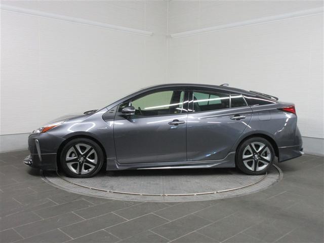 プリウス Ｓツーリングセレクション　フルセグ　メモリーナビ　ＤＶＤ再生　バックカメラ　衝突被害軽減システム　ＥＴＣ　ドラレコ　ＬＥＤヘッドランプ　フルエアロ　記録簿（4枚目）