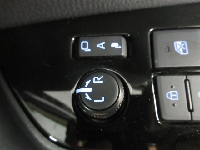 プリウス Ｓツーリングセレクション　フルセグ　メモリーナビ　ＤＶＤ再生　バックカメラ　衝突被害軽減システム　ＥＴＣ　ドラレコ　ＬＥＤヘッドランプ　フルエアロ　記録簿（18枚目）