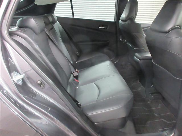 プリウス Ｓツーリングセレクション　フルセグ　メモリーナビ　ＤＶＤ再生　バックカメラ　衝突被害軽減システム　ＥＴＣ　ドラレコ　ＬＥＤヘッドランプ　フルエアロ　記録簿（32枚目）