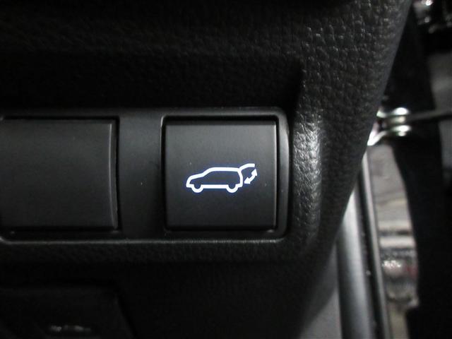 カローラクロス ハイブリッド　Ｚ　サンルーフ　バックカメラ　衝突被害軽減システム　ＥＴＣ　ＬＥＤヘッドランプ　記録簿（22枚目）