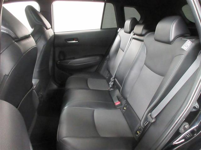 カローラクロス ハイブリッド　Ｚ　サンルーフ　バックカメラ　衝突被害軽減システム　ＥＴＣ　ＬＥＤヘッドランプ　記録簿（33枚目）