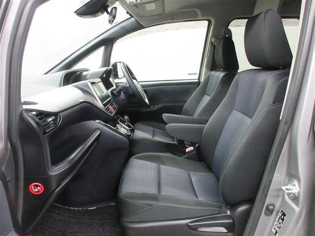 ヴォクシー ＺＳ　キラメキ２　フルセグ　メモリーナビ　ＤＶＤ再生　後席モニター　バックカメラ　衝突被害軽減システム　ＥＴＣ　両側電動スライド　ＬＥＤヘッドランプ　ウオークスルー　乗車定員７人　３列シート（30枚目）