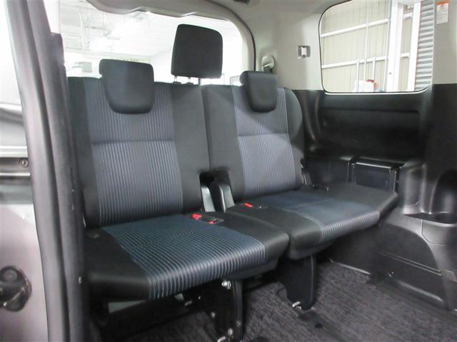 ヴォクシー ＺＳ　キラメキ２　フルセグ　メモリーナビ　ＤＶＤ再生　後席モニター　バックカメラ　衝突被害軽減システム　ＥＴＣ　両側電動スライド　ＬＥＤヘッドランプ　ウオークスルー　乗車定員７人　３列シート（33枚目）