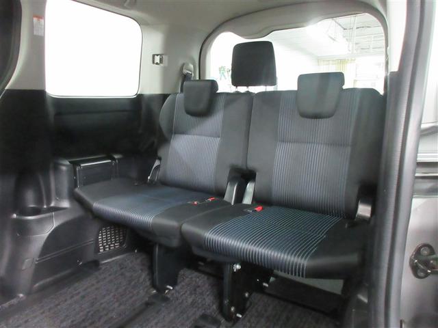 ヴォクシー ＺＳ　キラメキ２　フルセグ　メモリーナビ　ＤＶＤ再生　後席モニター　バックカメラ　衝突被害軽減システム　ＥＴＣ　両側電動スライド　ＬＥＤヘッドランプ　ウオークスルー　乗車定員７人　３列シート（34枚目）