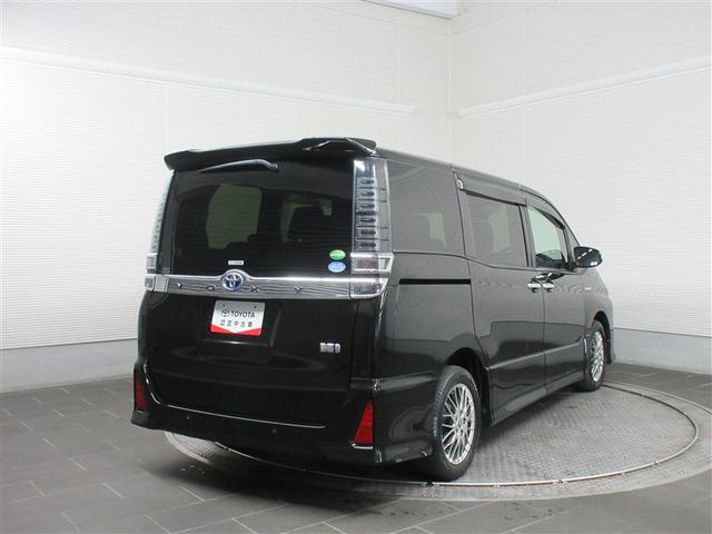 ヴォクシー ハイブリッドＺＳ　煌ＩＩ　フルセグ　メモリーナビ　ＤＶＤ再生　後席モニター　バックカメラ　衝突被害軽減システム　ＥＴＣ　ドラレコ　両側電動スライド　ＬＥＤヘッドランプ　ウオークスルー　乗車定員７人　３列シート（2枚目）