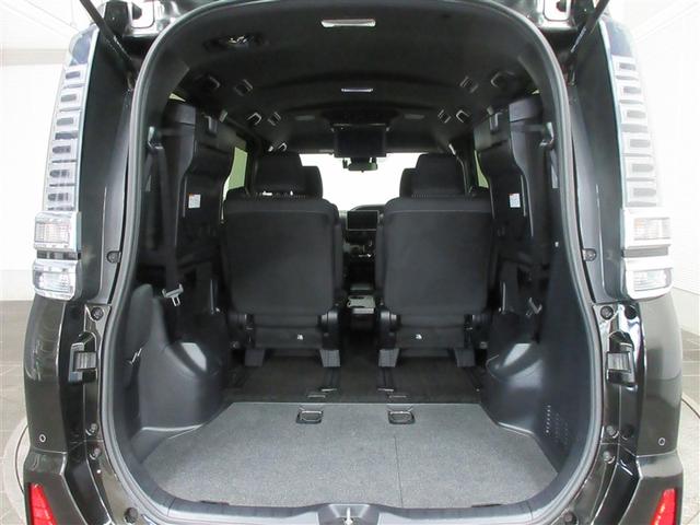 ヴォクシー ハイブリッドＺＳ　煌ＩＩ　フルセグ　メモリーナビ　ＤＶＤ再生　後席モニター　バックカメラ　衝突被害軽減システム　ＥＴＣ　ドラレコ　両側電動スライド　ＬＥＤヘッドランプ　ウオークスルー　乗車定員７人　３列シート（36枚目）