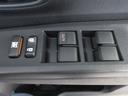 もちろん全席パワーウインドー付。運転席から操作できて便利です。