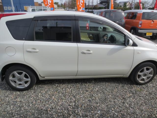 ノート １５Ｇ　ドライブレコーダー　ＥＴＣ　ＴＶ　アルミホイール　オートライト　スマートキー　ＣＶＴ　盗難防止システム　衝突安全ボディ　ＡＢＳ　ＣＤ　ＤＶＤ再生　エアコン　パワーステアリング　パワーウィンドウ（15枚目）