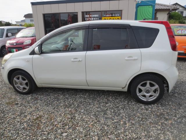 ノート １５Ｇ　ドライブレコーダー　ＥＴＣ　ＴＶ　アルミホイール　オートライト　スマートキー　ＣＶＴ　盗難防止システム　衝突安全ボディ　ＡＢＳ　ＣＤ　ＤＶＤ再生　エアコン　パワーステアリング　パワーウィンドウ（19枚目）