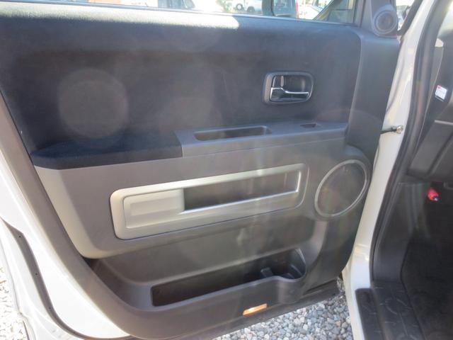 デリカD:5 D パワーパッケージ 4WD ETC バックカメラ TV オートクルーズコントロール 両側電動スライドドア オートライト HID スマートキー 電動格納ミラー シートヒーター 3列シート フルフラット AT アルミホイール(31枚目)