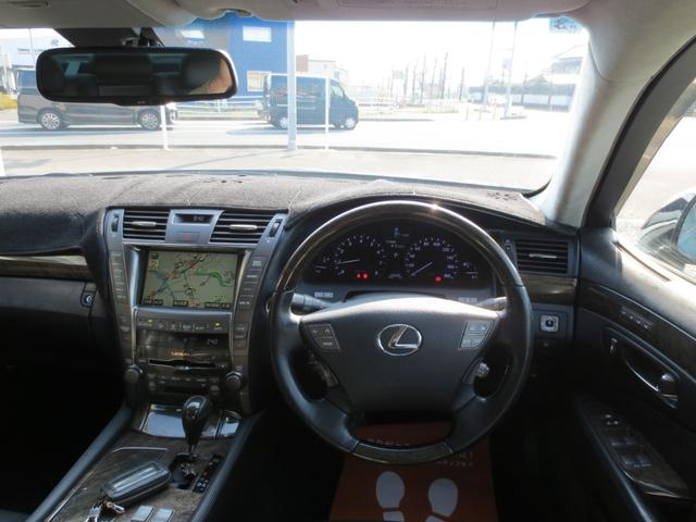 ＬＳ ＬＳ４６０　バージョンＣ　Ｉパッケージ　クリアランスソナー　オートクルーズコントロール　ナビ　ＴＶ　アルミホイール　ＨＩＤ　ＡＴ　シートエアコン　スマートキー　電動格納ミラー　盗難防止システム　パワーシート　ＣＤ　ＭＤ（2枚目）
