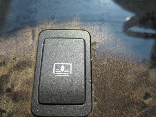 ＬＳ ＬＳ４６０　バージョンＣ　Ｉパッケージ　クリアランスソナー　オートクルーズコントロール　ナビ　ＴＶ　アルミホイール　ＨＩＤ　ＡＴ　シートエアコン　スマートキー　電動格納ミラー　盗難防止システム　パワーシート　ＣＤ　ＭＤ（30枚目）