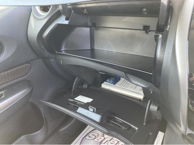 メダリスト レーンアシスト LEDヘッドランプ スマートキー アイドリングストップ 電動格納ミラー CVT 盗難防止システム 衝突被害軽減システム 衝突安全ボディ ABS ESC エアコン(4枚目)