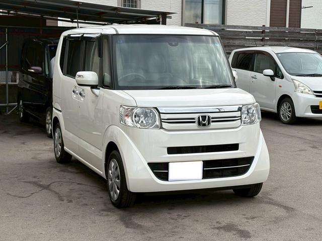 N-BOX G SSパッケージ バックカメラ/ナビ・テレビ/Bluetooth接続/シートヒーター/ETC/CD再生/両側電動スライドドア/ベンチシート/フルフラット(4枚目)