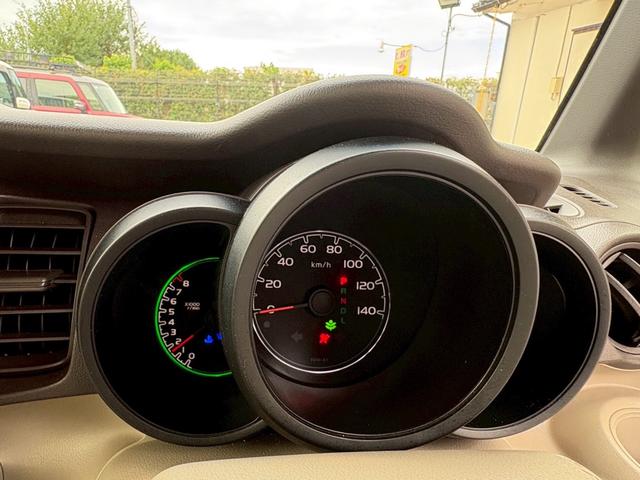 N-BOX G SSパッケージ バックカメラ/ナビ・テレビ/Bluetooth接続/シートヒーター/ETC/CD再生/両側電動スライドドア/ベンチシート/フルフラット(19枚目)