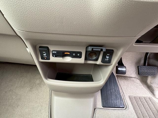 N-BOX G SSパッケージ バックカメラ/ナビ・テレビ/Bluetooth接続/シートヒーター/ETC/CD再生/両側電動スライドドア/ベンチシート/フルフラット(23枚目)