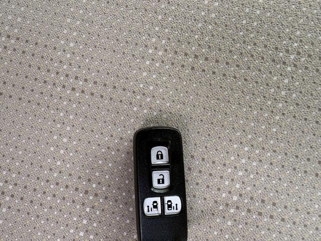 N-BOX G SSパッケージ バックカメラ/ナビ・テレビ/Bluetooth接続/シートヒーター/ETC/CD再生/両側電動スライドドア/ベンチシート/フルフラット(30枚目)