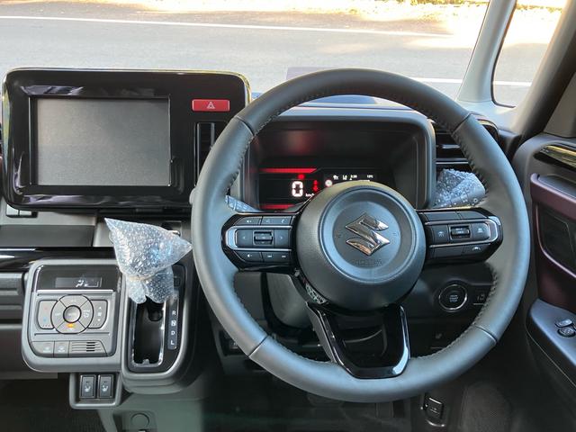 スペーシアカスタム ハイブリッドＸＳ　ヘッドアップディスプレイ／１５インチアルミホイール／両側電動スライドドア／プッシュスタート／スマートキー２個／シートヒーター／車検令和１０年９月（3枚目）