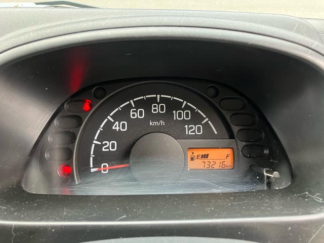 キャリイトラック ＫＣエアコン・パワステ　エアコン／パワーステアリング／運転席助手席エアバッグ／マニュアル５速／三方開／車検令和１０年１月（12枚目）