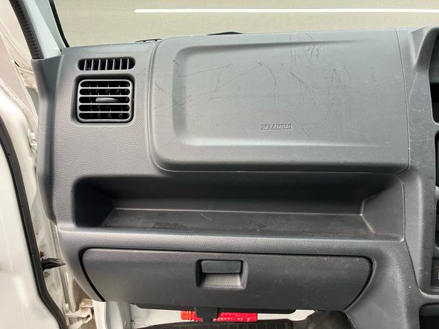 キャリイトラック ＫＣエアコン・パワステ　エアコン／パワーステアリング／運転席助手席エアバッグ／マニュアル５速／三方開／車検令和１０年１月（17枚目）