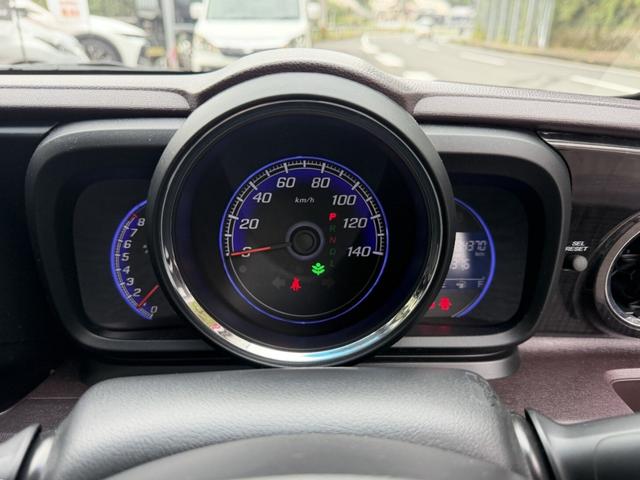 Ｎ－ＯＮＥ プレミアム・Ｌパッケージ　ナビ・ワンセグＴＶ　ＥＴＣ　バックカメラ　スマートキー　アイドリングストップ　ディスプレイオーディオ　アルミホイール　ＨＩＤヘッドランプ　ＣＤ・ＤＶＤ再生（16枚目）