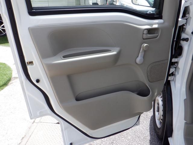 エブリイ PA エアコン パワステ 両側スライドドア 箱バン 車検整備付き(35枚目)