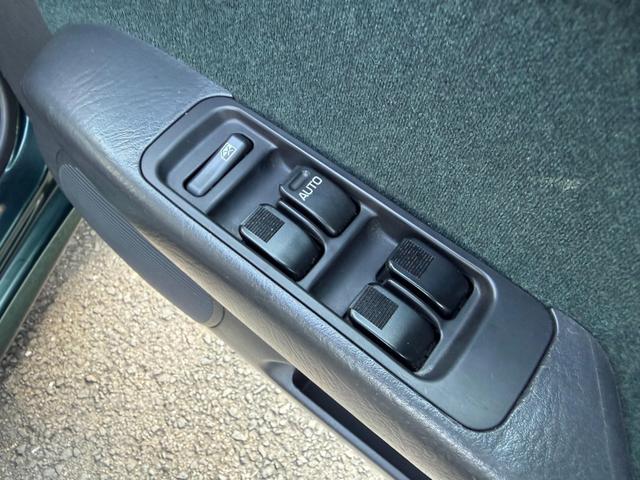 ミラジーノ ミニライトスペシャル　アルミホイール／ＣＤ再生／ミュージックプレイヤー接続／エアコン／パワーステアリング／パワーウィンドウ／車検整備付き（19枚目）