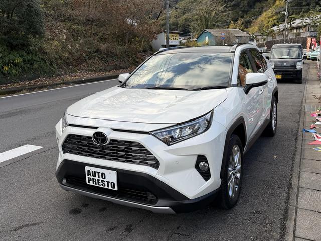 ＲＡＶ４ Ｇ　Ｚパッケージ　４ＷＤ／ディスプレイオーディオ／ＥＴＣ／サンルーフ／シートヒーター／電動シート／ナビ・テレビ／ブラインドスポットモニタ／バックカメラ／全周囲カメラ／レーンアシスト／アダプティブクルーズコントロール（2枚目）