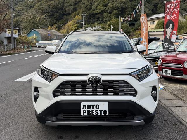ＲＡＶ４ Ｇ　Ｚパッケージ　４ＷＤ／ディスプレイオーディオ／ＥＴＣ／サンルーフ／シートヒーター／電動シート／ナビ・テレビ／ブラインドスポットモニタ／バックカメラ／全周囲カメラ／レーンアシスト／アダプティブクルーズコントロール（3枚目）