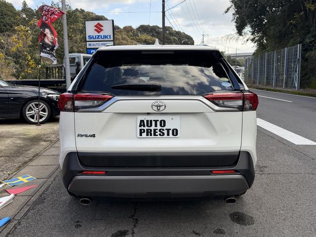 ＲＡＶ４ Ｇ　Ｚパッケージ　４ＷＤ／ディスプレイオーディオ／ＥＴＣ／サンルーフ／シートヒーター／電動シート／ナビ・テレビ／ブラインドスポットモニタ／バックカメラ／全周囲カメラ／レーンアシスト／アダプティブクルーズコントロール（8枚目）