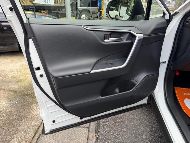 ＲＡＶ４ Ｇ　Ｚパッケージ　４ＷＤ／ディスプレイオーディオ／ＥＴＣ／サンルーフ／シートヒーター／電動シート／ナビ・テレビ／ブラインドスポットモニタ／バックカメラ／全周囲カメラ／レーンアシスト／アダプティブクルーズコントロール（33枚目）