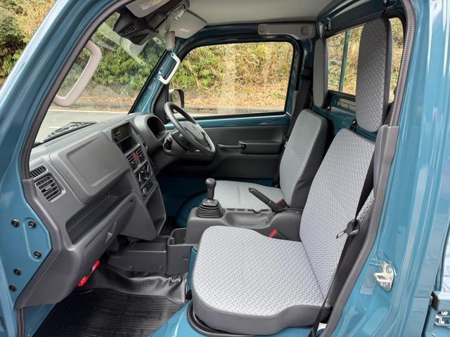 キャリイトラック KCエアコン・パワステ 3方開/キーレスエントリー/レーンアシスト/クリアランスソナー/アイドリングストップ/エアコン/パワステ/オートマチックハイビーム/衝突被害軽減ブレーキ/点検記録簿(17枚目)