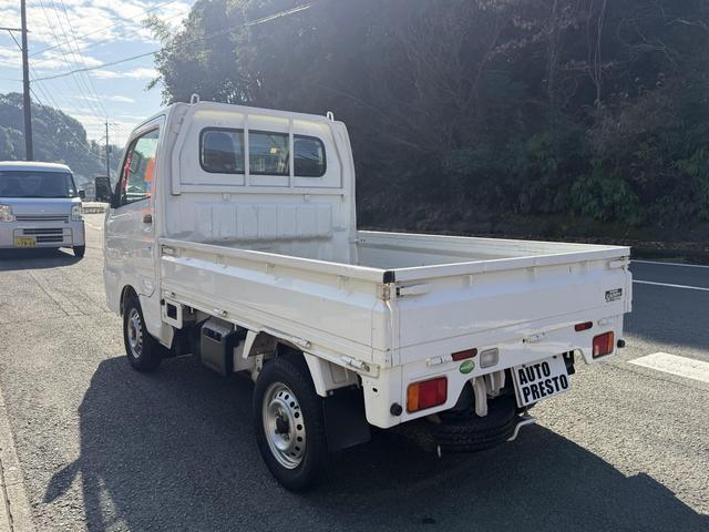 キャリイトラック ＫＣエアコン・パワステ　３方開／バックカメラ／エアコン／ＥＴＣ／ディスプレイオーディオ／ＣＤ／ＤＶＤ／ナビ／オートマ／車検整備付き（7枚目）