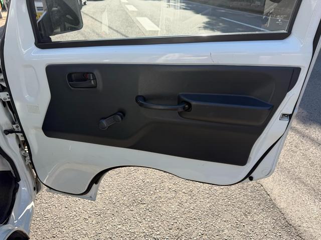 キャリイトラック ＫＣエアコン・パワステ　３方開／バックカメラ／エアコン／ＥＴＣ／ディスプレイオーディオ／ＣＤ／ＤＶＤ／ナビ／オートマ／車検整備付き（23枚目）