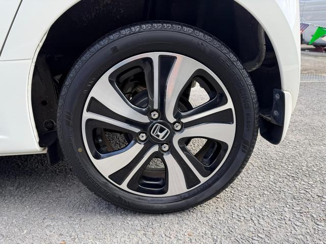 Ｎ－ＯＮＥ プレミアム　ツアラー・Ｌパッケージ　ディスプレイオーディオ／ＥＴＣ／ナビ・ワンセグＴＶ／ＤＶＤ再生／バックカメラ／クルーズコントロール／ターボ／プッシュスタート／スマートキーＨＩＤヘッドランプ／アルミホイール（42枚目）