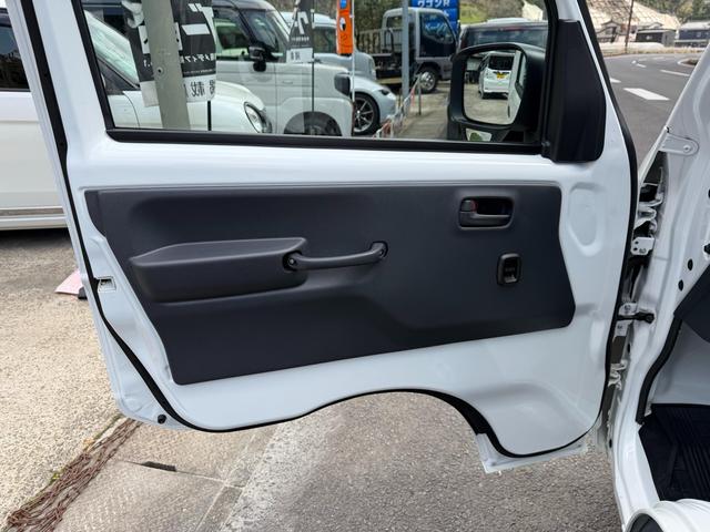 キャリイトラック ＫＣエアコン・パワステ　マニュアル５速／エアコン／パワーステアリング／パワーウィンドウ／衝突被害軽減ブレーキ／オートマチックハイビーム／レーンアシスト／キーレスエントリー／クリアランスソナー／アイドリングストップ（26枚目）