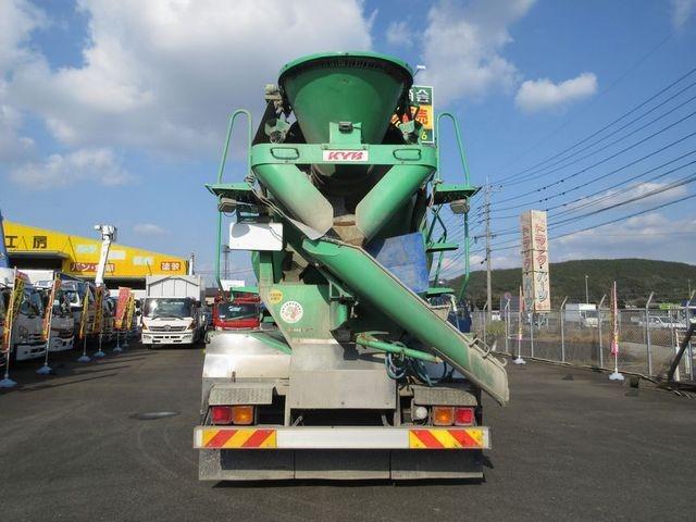 ギガ 　カヤバ工業　ＭＲ４４５０　ミキサー車ドラム容量８．７立米　混合容量４．４立米ロングシュート　電動ホッパーカバー（7枚目）