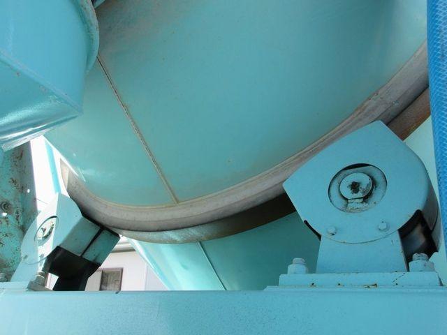 ヒノレンジャー 　増々ｔ車　ツーデフ　２８０馬力カヤバ工業　ＭＲ４５５０コンクリートミキサー車電動ホッパーカバー　水タンクドラム容量８．９立米・混合容量４．５立米（20枚目）