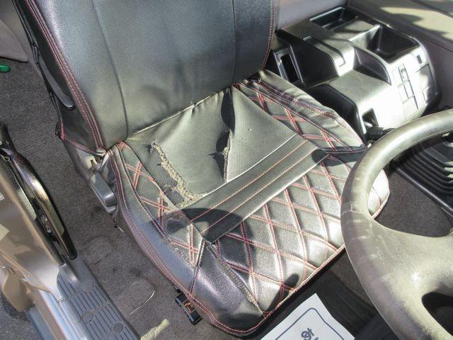 ギガ 　ロールーフ　７速ミッション　３８０馬力　フジタ自動車工業　セルフローダー　ウインチ　ラジコン　床板鉄張り　床フック　スタンションボックス（47枚目）