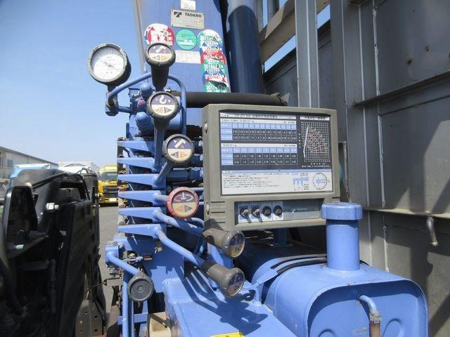 プロフィア 　リーフサス　３８０馬力タダノＺＲ５０４４段クレーン付　フックインラジコン５方開アルミ平　床縞鉄板張り　内フック（15枚目）