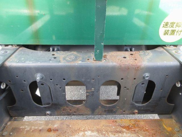 ギガ 　ギガ２５ｔ　１２速スムサー　３８０馬力　アルミホイール　極東開発工業　３層式ジェットパック　アルミタンク　２マンホール蓋　ＰＴＯポンプ付き　品名バラセメント積載容積１５．３立米（26枚目）