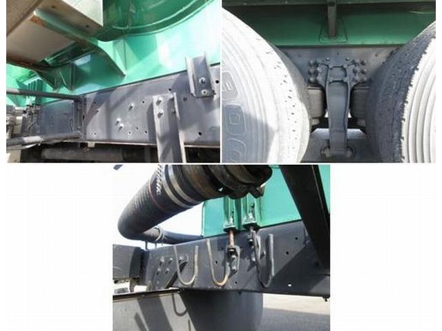 ギガ 　ギガ２５ｔ　１２速スムサー　３８０馬力　アルミホイール　極東開発工業　３層式ジェットパック　アルミタンク　２マンホール蓋　ＰＴＯポンプ付き　品名バラセメント積載容積１５．３立米（28枚目）