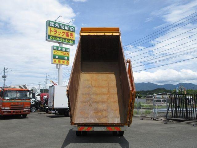 フォワード 　ベット付キャビン　６速ミッション　２１０馬力　末広自動車工業　ロング深ダンプ　リヤ横開き　鉄ボディー　荷台寸法長４４００幅２０００高１６００　荷台容積１４立米（15枚目）