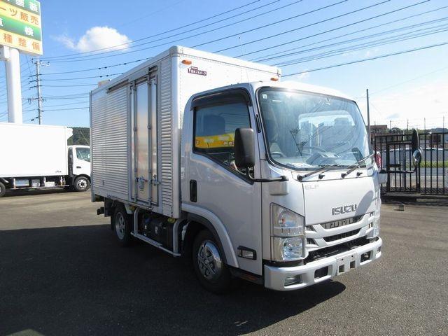 エルフトラック 　アルミバン　フルフラットロー　床板張り　左右サイドドア（スライド式）　ラッシングレール　内フック　ジョロダーレール　リヤドア４枚開き荷台内寸／長３３３０幅１６６０高１８２０（3枚目）