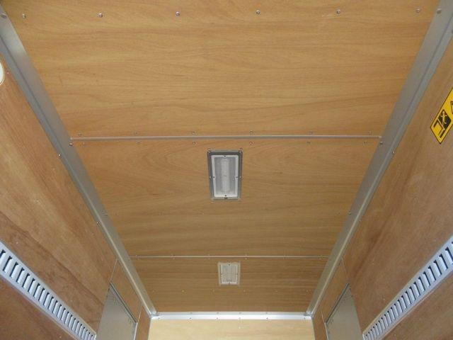 エルフトラック 　アルミバン　フルフラットロー　床板張り　左右サイドドア（スライド式）　ラッシングレール　内フック　ジョロダーレール　リヤドア４枚開き荷台内寸／長３３３０幅１６６０高１８２０（17枚目）