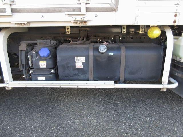 エルフトラック 　アルミバン　フルフラットロー　床板張り　左右サイドドア（スライド式）　ラッシングレール　内フック　ジョロダーレール　リヤドア４枚開き荷台内寸／長３３３０幅１６６０高１８２０（24枚目）