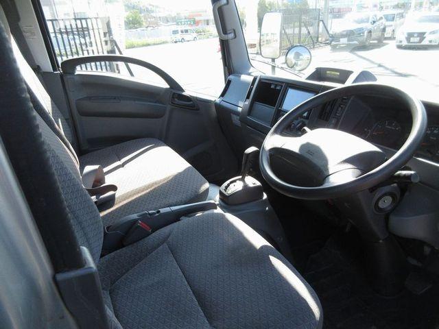 エルフトラック 　アルミバン　フルフラットロー　床板張り　左右サイドドア（スライド式）　ラッシングレール　内フック　ジョロダーレール　リヤドア４枚開き荷台内寸／長３３３０幅１６６０高１８２０（31枚目）